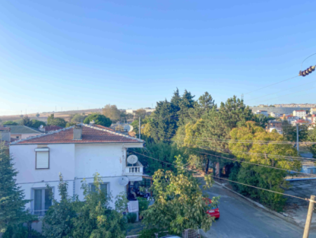 Furnished 2 1 Flat For Rent On The Sea Side Of The Street In Kumbağ
