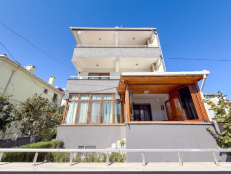 2 1 Furnished Flat For Rent On The Sea Side Of The Street In Kumbağ