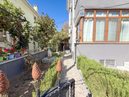 2 1 Furnished Flat For Rent On The Sea Side Of The Street In Kumbağ