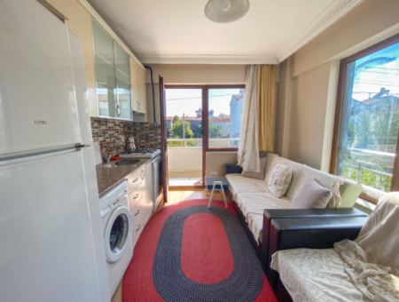 2 1 Furnished Flat For Rent On The Sea Side Of The Street In Kumbağ