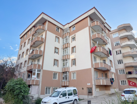 Very Spacious 3 1 Apartment For Rent In A Central Location In Altinova