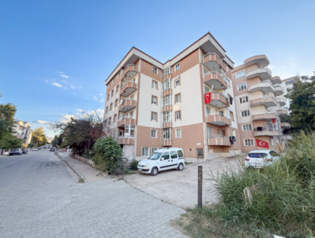 Very Spacious 3 1 Apartment For Rent In A Central Location In Altinova