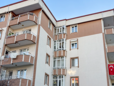 Very Spacious 3 1 Apartment For Rent In A Central Location In Altinova