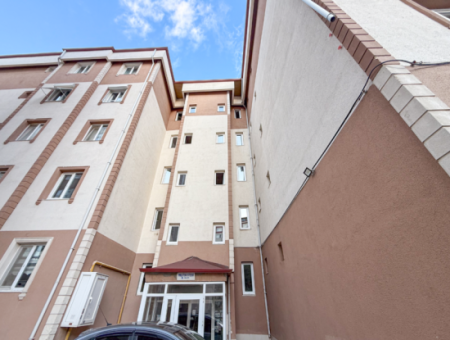 Very Spacious 3 1 Apartment For Rent In A Central Location In Altinova