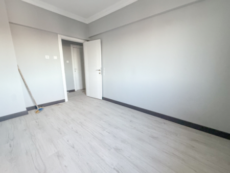 Very Spacious 3 1 Apartment For Rent In A Central Location In Altinova
