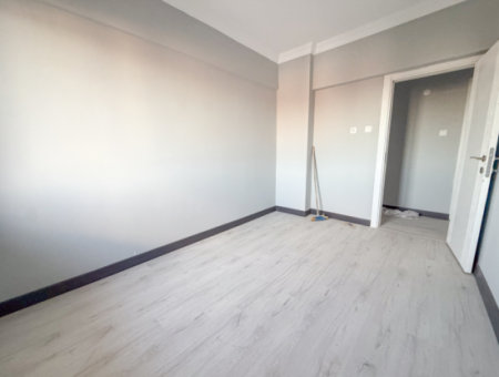 Very Spacious 3 1 Apartment For Rent In A Central Location In Altinova