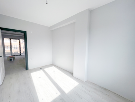 2 1 Flats For Sale In A New Building In Kumbağ With Spaciousness And Close To The Sea