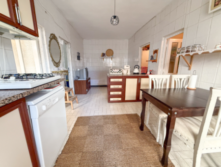 3 1 Flat For Sale Very Large With Double Garden On Kumbağ Market Street 