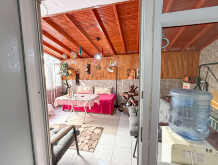 3 1 Flat For Sale Very Large With Double Garden On Kumbağ Market Street 