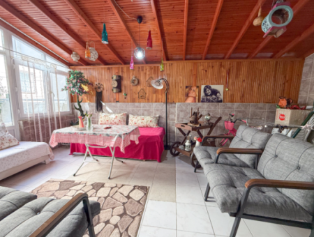 3 1 Flat For Sale Very Large With Double Garden On Kumbağ Market Street 