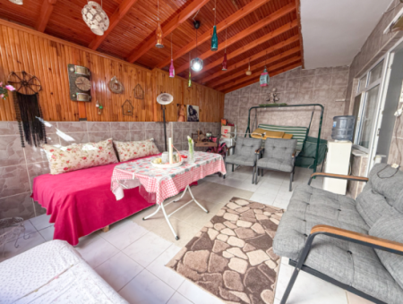 3 1 Flat For Sale Very Large With Double Garden On Kumbağ Market Street 