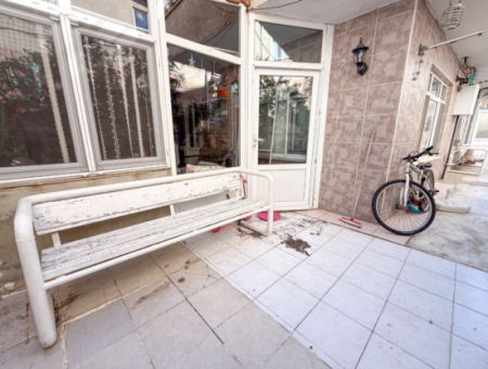3 1 Flat For Sale Very Large With Double Garden On Kumbağ Market Street 
