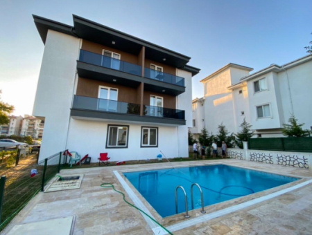 2 1 Flats For Sale With Garden In Boutique Site With Pool In Kumbağ