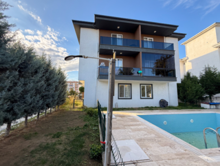 2 1 Flats For Sale With Garden In Boutique Site With Pool In Kumbağ
