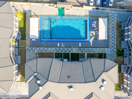 Luxury 1 1 Flat For Rent Close To The Sea In A Complex With Kumbağ Pool