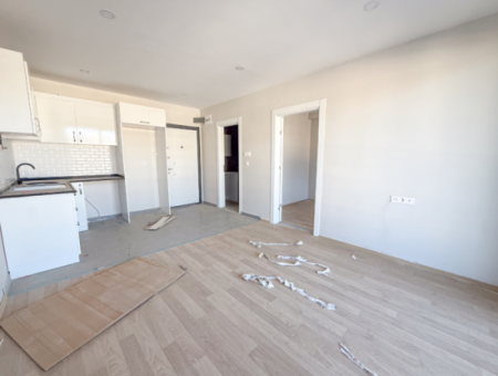 Luxury 1 1 Flat For Rent Close To The Sea In A Complex With Kumbağ Pool