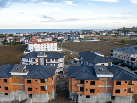 2 1 Flats For Sale In Kumbağ Luxury Pool Yonca Evleri Complex