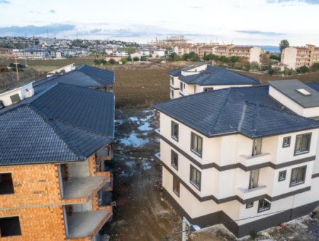 2 1 Flats For Sale In Kumbağ Luxury Pool Yonca Evleri Complex