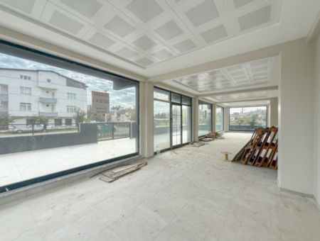 Large And Warehouse Shop For Rent On Kumbağ Busy Main Street