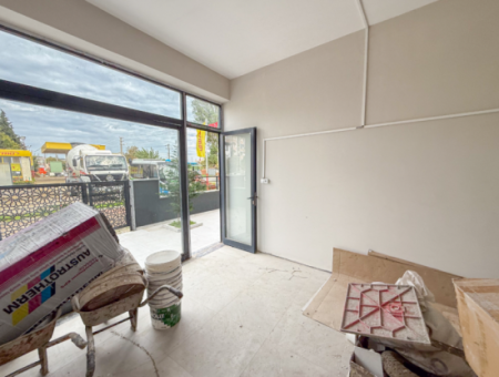 Large And Warehouse Shop For Rent On Kumbağ Busy Main Street
