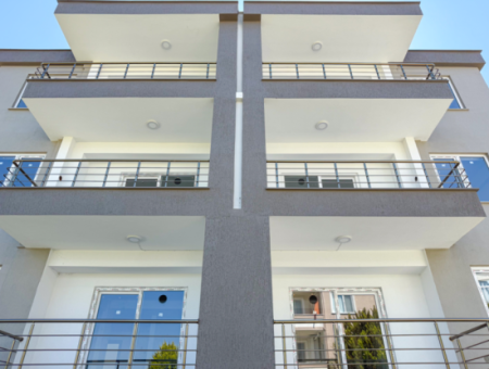 Spacious New 2 1 Flat For Sale With En-Suite Bathroom In Kumbağ