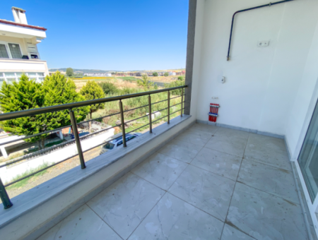 Spacious New 2 1 Flat For Sale With En-Suite Bathroom In Kumbağ