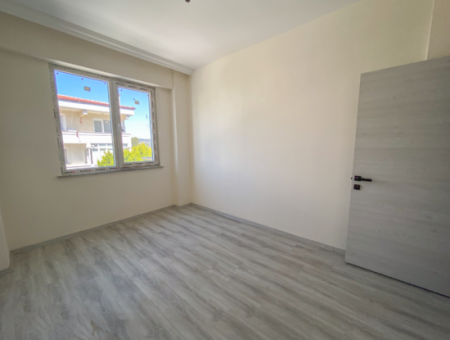 Spacious New 2 1 Flat For Sale With En-Suite Bathroom In Kumbağ
