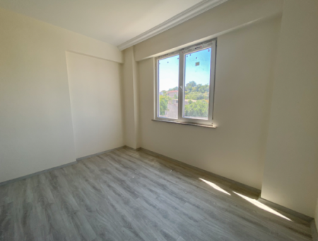 Spacious New 2 1 Flat For Sale With En-Suite Bathroom In Kumbağ