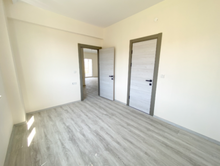 Spacious New 2 1 Flat For Sale With En-Suite Bathroom In Kumbağ