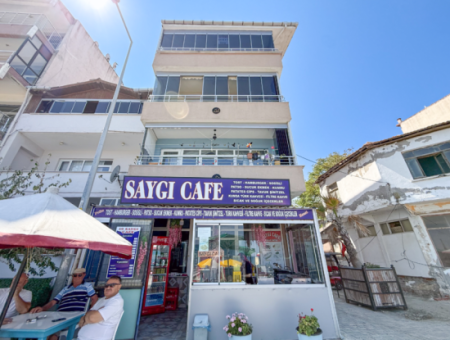 1 1 Rent With Double Balcony In A Seafront Building On Kumbağ Promenade