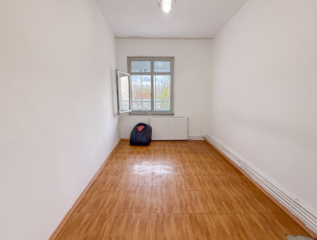 1 1 Rent With Double Balcony In A Seafront Building On Kumbağ Promenade