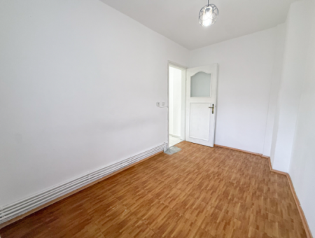 1 1 Rent With Double Balcony In A Seafront Building On Kumbağ Promenade