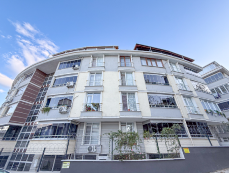 Large And Spacious 2 1 Flat For Sale In A Complex With Pool In Kumbağ 