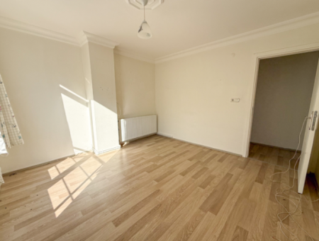 Large And Spacious 2 1 Flat For Sale In A Complex With Pool In Kumbağ 