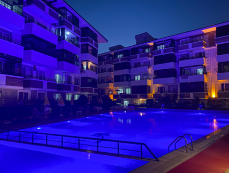 1 1 Flat For Sale With Occupancy In A Centrally Located Site With Pool In Kumbağ