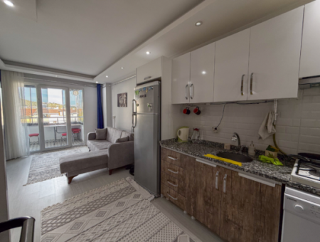 1 1 Flat For Sale With Occupancy In A Centrally Located Site With Pool In Kumbağ