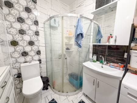 1 1 Flat For Sale With Occupancy In A Centrally Located Site With Pool In Kumbağ