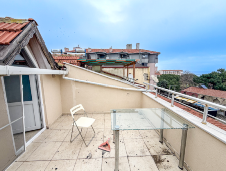 3 1 Duplex For Sale With Terrace And Double Balcony In The Center Of Kumbağ