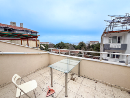 3 1 Duplex For Sale With Terrace And Double Balcony In The Center Of Kumbağ