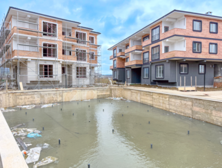 2 1 Flats For Sale In Ova Kent 2 Complex With Luxury Pool In Kumbağ