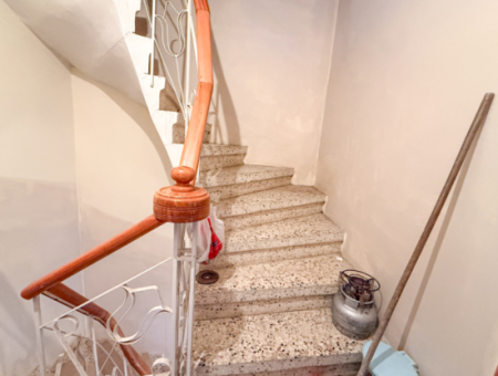 7 1 Triplex Villa For Sale With Large Garden In The Center Of Kumbağ