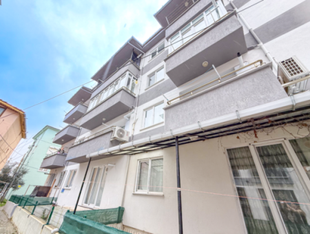 Spacious 2 1 Flat For Sale With Settlement Close To Kumbağ Market Street