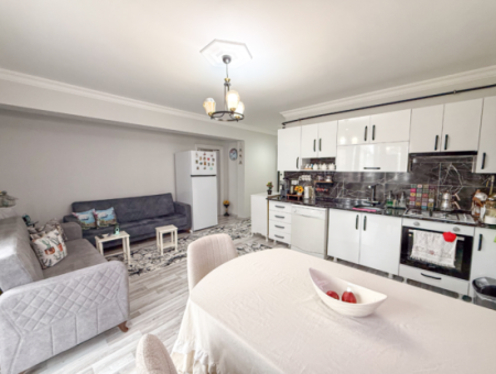 Spacious 2 1 Flat For Sale With Settlement Close To Kumbağ Market Street
