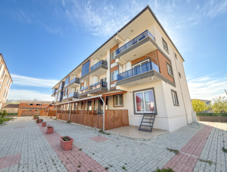 1 1 Flat For Rent In A Site Zero To The Main Street In Kumbağ