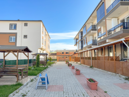1 1 Flat For Rent In A Site Zero To The Main Street In Kumbağ