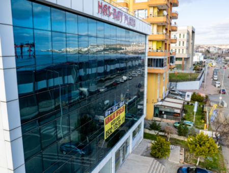 100.Year Sub-Road Street Sea View Complete Rental Plaza