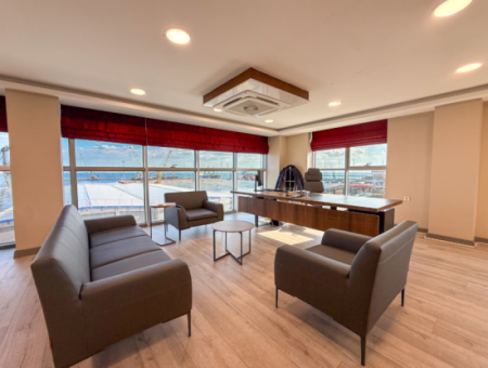 100.Year Sub-Road Street Sea View Complete Rental Plaza