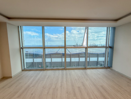 100.Year Sub-Road Street Sea View Complete Rental Plaza