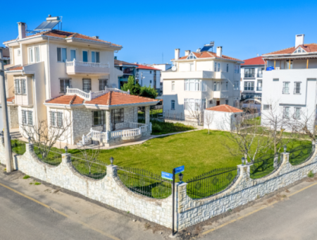 Trplex 7 1 Villa For Sale In 740 M2 Land In Kumbağ