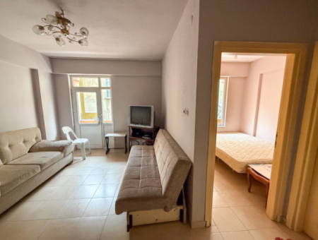 1 1 Flat For Sale With Large Balcony In Central Location In Kumbağ